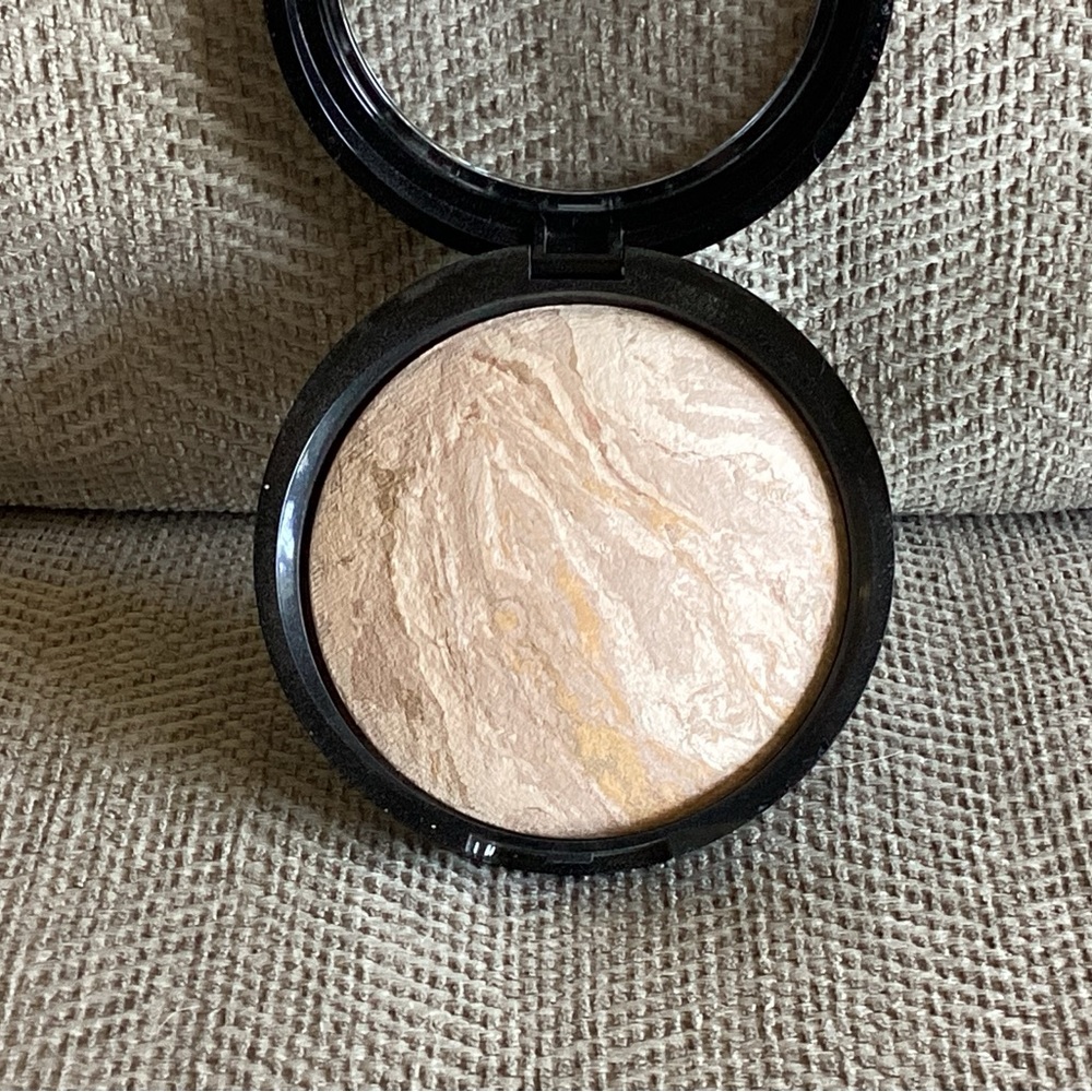 Laura Geller Baked Balance N Brighten Shade: Fair
